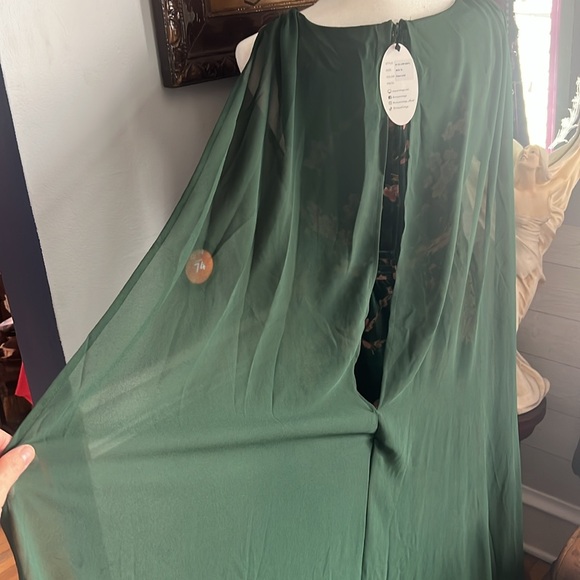 Unique Vintage Emerald & Cherry Blossom Velvet Cape Maxi Dress Medium NWT - Picture 10 of 11